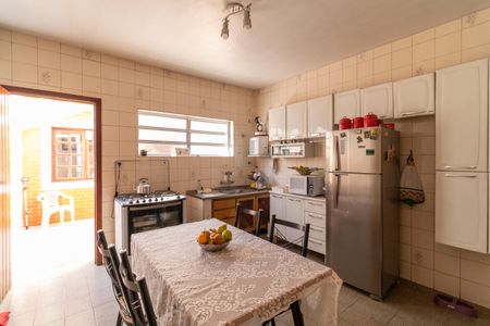 Casa à venda com 148m², 3 quartos e 1 vaga Casa à venda com 148m², 3 quartos e 1 vagaCozinha