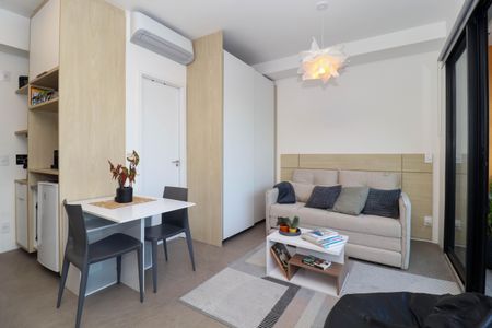 Studio para alugar com 28m², 1 quarto e sem vaga Studio para alugar com 28m², 1 quarto e sem vagaSala/Quarto