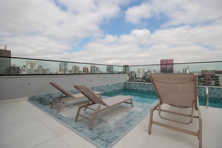 Studio para alugar com 28m², 1 quarto e sem vaga Studio para alugar com 28m², 1 quarto e sem vagaÁrea comum - Piscina