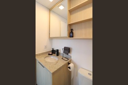 Studio para alugar com 28m², 1 quarto e sem vaga Studio para alugar com 28m², 1 quarto e sem vagaBanheiro