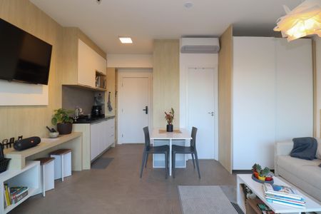 Studio para alugar com 28m², 1 quarto e sem vaga Studio para alugar com 28m², 1 quarto e sem vagaSala/Quarto