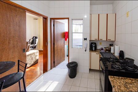 Apartamento à venda com 73m², 2 quartos e 1 vagaCozinha