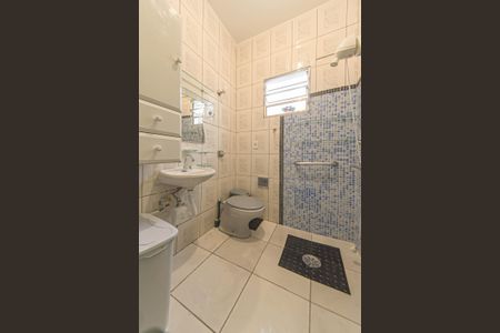 Casa para alugar com 102m², 2 quartos e 2 vagasBanheiro