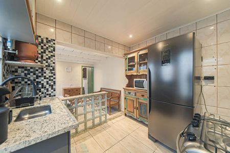 Casa para alugar com 102m², 2 quartos e 2 vagasCozinha