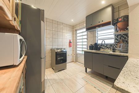 Casa para alugar com 102m², 2 quartos e 2 vagasCozinha