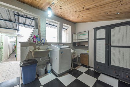 Casa para alugar com 102m², 2 quartos e 2 vagasLavanderia