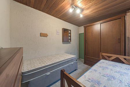 Casa para alugar com 102m², 2 quartos e 2 vagasQuarto 1