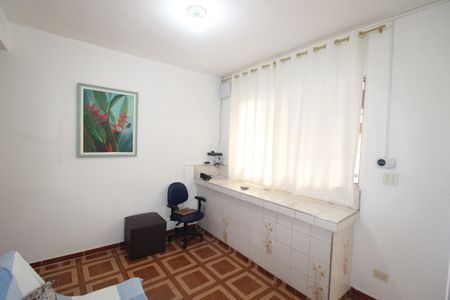 Casa à venda com 161m², 4 quartos e 2 vagasQuarto 3