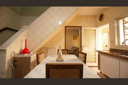 Casa à venda com 128m², 3 quartos e 8 vagasCozinha