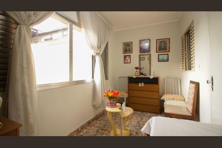 Casa à venda com 128m², 3 quartos e 8 vagasQuarto 1