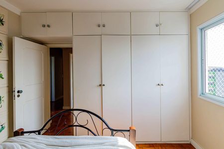 Apartamento à venda com 110m², 3 quartos e 1 vagaQuarto 01