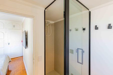 Apartamento à venda com 110m², 3 quartos e 1 vagaSuite - Banheiro