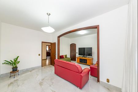 Casa à venda com 350m², 4 quartos e 2 vagasSala 2