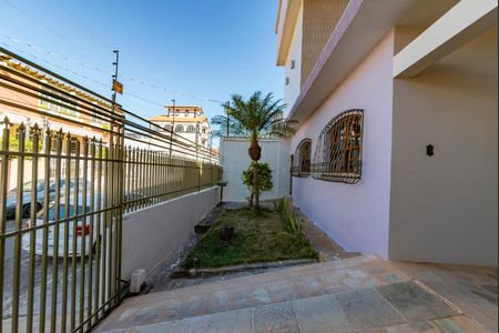 Casa à venda com 350m², 4 quartos e 2 vagasGaragem