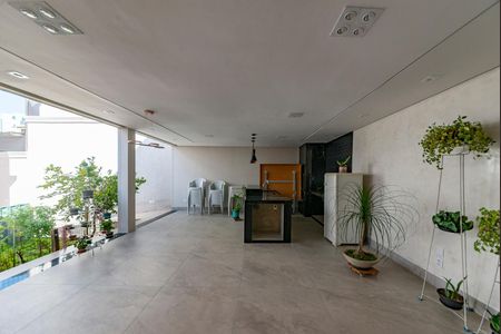 Casa à venda com 350m², 4 quartos e 2 vagasVaranda gourmet