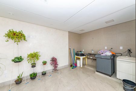 Casa à venda com 350m², 4 quartos e 2 vagasÁrea de Serviço