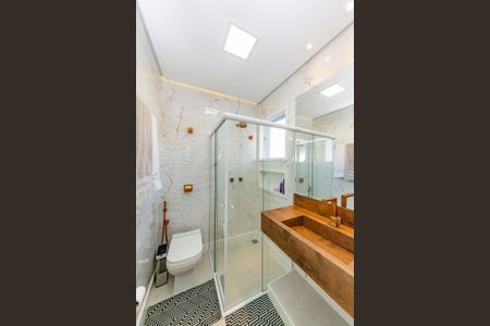 Casa à venda com 350m², 4 quartos e 2 vagasBanheiro da Suíte 1