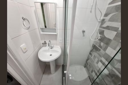 Banheiro de kitnet/studio à venda com 1 quarto, 43m² em Saúde, Rio de Janeiro