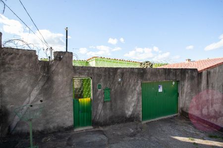 Casa à venda com 250m², 5 quartos e 3 vagasFachada