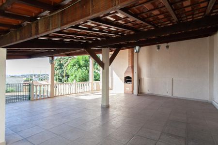 Casa à venda com 250m², 5 quartos e 3 vagasGaragem e Espaço Gourmet