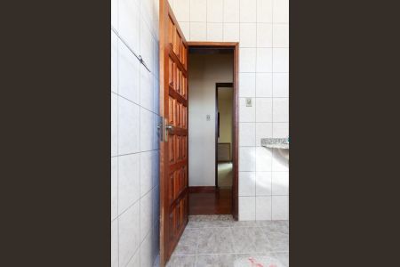 Casa à venda com 250m², 5 quartos e 3 vagas Casa à venda com 250m², 5 quartos e 3 vagasBanheiro - Casa 2