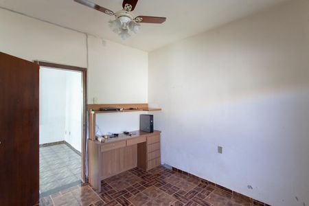 Casa à venda com 250m², 5 quartos e 3 vagasQuarto 3 - Casa 1