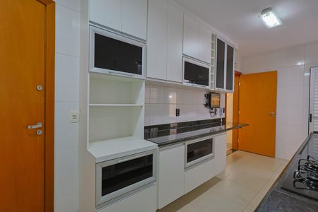 Apartamento à venda com 130m², 3 quartos e 2 vagasCozinha