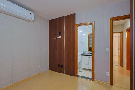 Apartamento à venda com 130m², 3 quartos e 2 vagasQuarto 3 - Suíte
