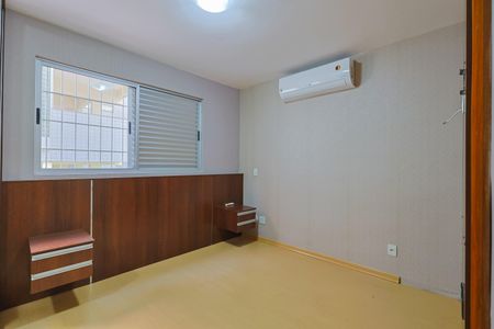 Apartamento à venda com 130m², 3 quartos e 2 vagasQuarto 3 - Suíte