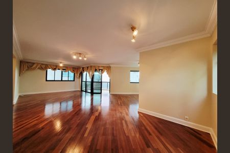 Apartamento para alugar com 288m², 4 quartos e 4 vagasSala