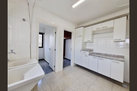 Apartamento para alugar com 288m², 4 quartos e 4 vagasÁrea de Serviço