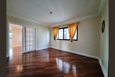 Apartamento para alugar com 288m², 4 quartos e 4 vagasSala de TV