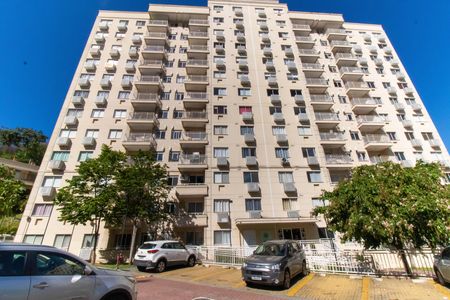 Apartamento para alugar com 71m², 2 quartos e 1 vaga Apartamento para alugar com 71m², 2 quartos e 1 vagaFachada