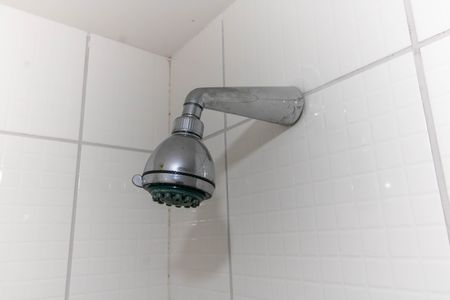 Apartamento para alugar com 71m², 2 quartos e 1 vaga Apartamento para alugar com 71m², 2 quartos e 1 vagaBanheiro da Suíte