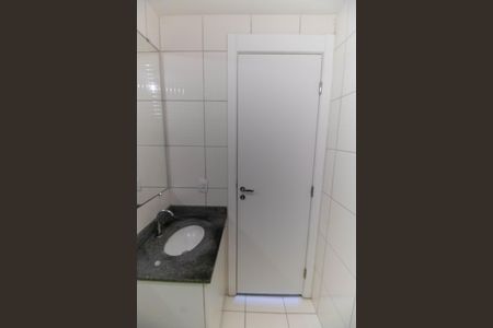 Apartamento para alugar com 71m², 2 quartos e 1 vaga Apartamento para alugar com 71m², 2 quartos e 1 vagaBanheiro da Suíte