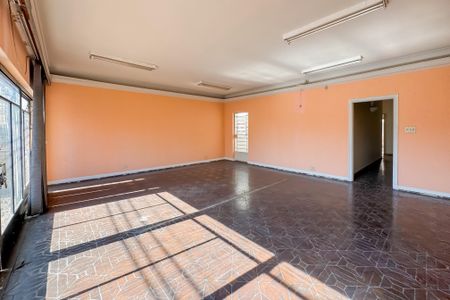 Casa para alugar com 447m², 3 quartos e 1 vaga Casa para alugar com 447m², 3 quartos e 1 vagaSala