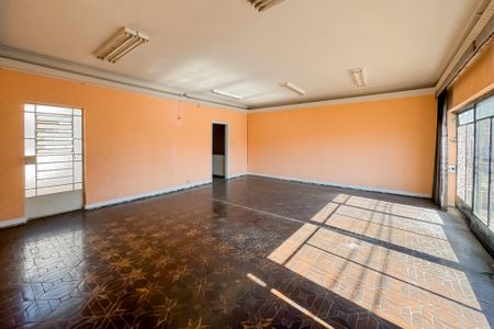 Casa para alugar com 447m², 3 quartos e 1 vaga Casa para alugar com 447m², 3 quartos e 1 vagaSala