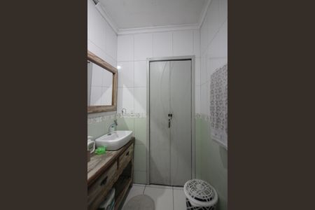 Casa à venda com 145m², 2 quartos e 2 vagasBanheiro Social