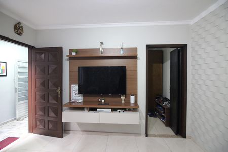 Casa à venda com 145m², 2 quartos e 2 vagasSala