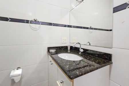 Apartamento para alugar com 80m², 2 quartos e 1 vaga Apartamento para alugar com 80m², 2 quartos e 1 vagaBanheiro Social