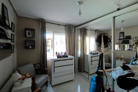 Casa à venda com 227m², 4 quartos e 2 vagas Casa à venda com 227m², 4 quartos e 2 vagasQuarto 3