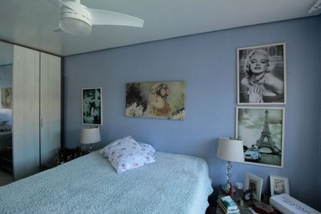 Casa à venda com 227m², 4 quartos e 2 vagas Casa à venda com 227m², 4 quartos e 2 vagasQuarto 2