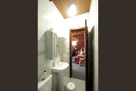 Casa à venda com 227m², 4 quartos e 2 vagas Casa à venda com 227m², 4 quartos e 2 vagasBanheiro 2