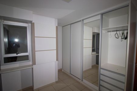Apartamento à venda com 77m², 3 quartos e 1 vagaQuarto 1