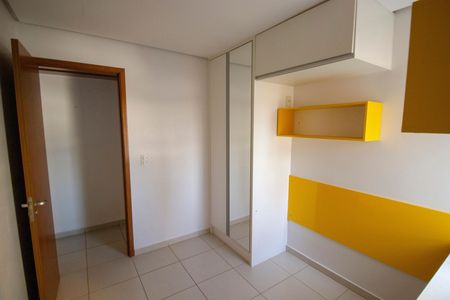 Apartamento à venda com 77m², 3 quartos e 1 vagaQuarto 2