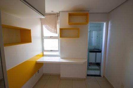 Apartamento à venda com 77m², 3 quartos e 1 vagaQuarto 2