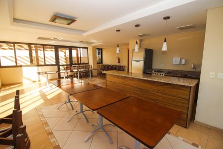 Apartamento à venda com 70m², 2 quartos e 2 vagasÁrea comum - Salão de festas