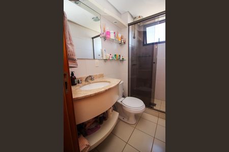 Apartamento à venda com 70m², 2 quartos e 2 vagasBanheiro Social