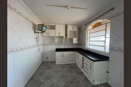 Casa para alugar com 630m², 4 quartos e 6 vagas