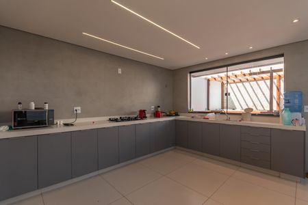 Casa à venda com 200m², 3 quartos e 3 vagasCozinha